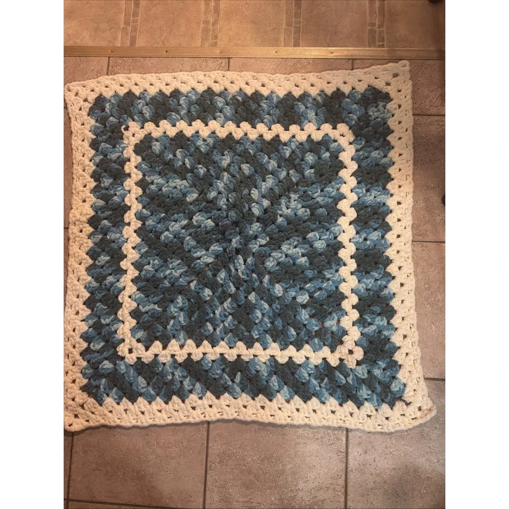 Chunky Crochet Blue Green White Multicolored Throw Blanket Afghan Handmade 36x36 - Picture 2 of 4